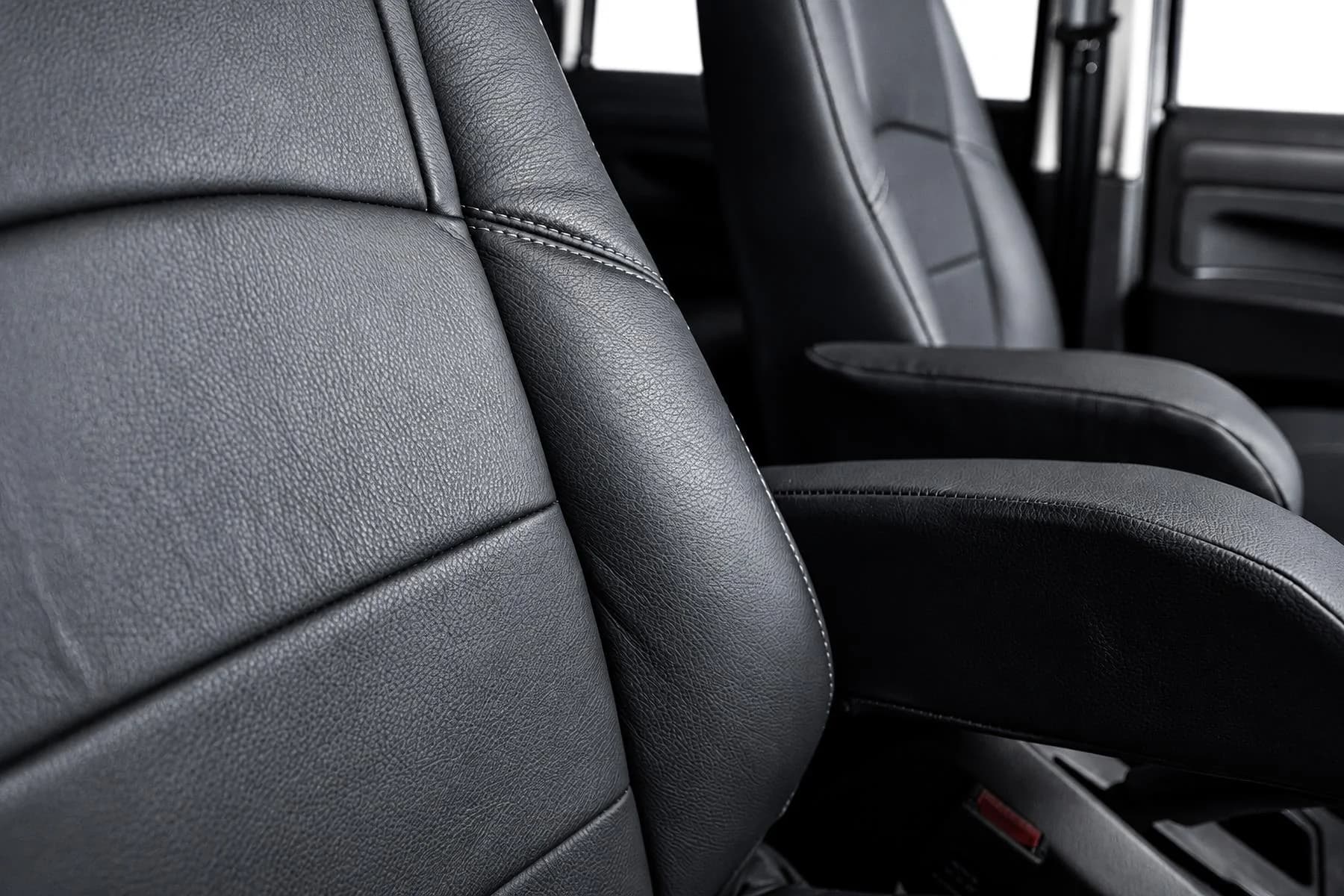 Karoo Special Edition Mist front seats